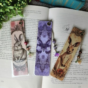 Marque-page plastifié Lapin printanier et papillon | Pampille pendante ornée de bijoux | Livre d'histoires Lapin Cadeaux pour amateurs de lecture