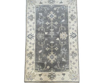 Handmade Turkish Wool Rug (3'x5'): Gray Ivory Boho Chic Decor