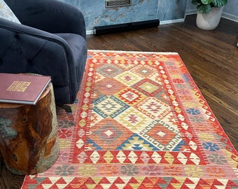 Boho Cotton Kilim Rug: Vibrant Tribal Diamond Design
