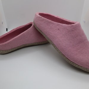 Unisex Pure Wool Felt Shoes And Slippers With Leather Sole-Handmade in Nepal