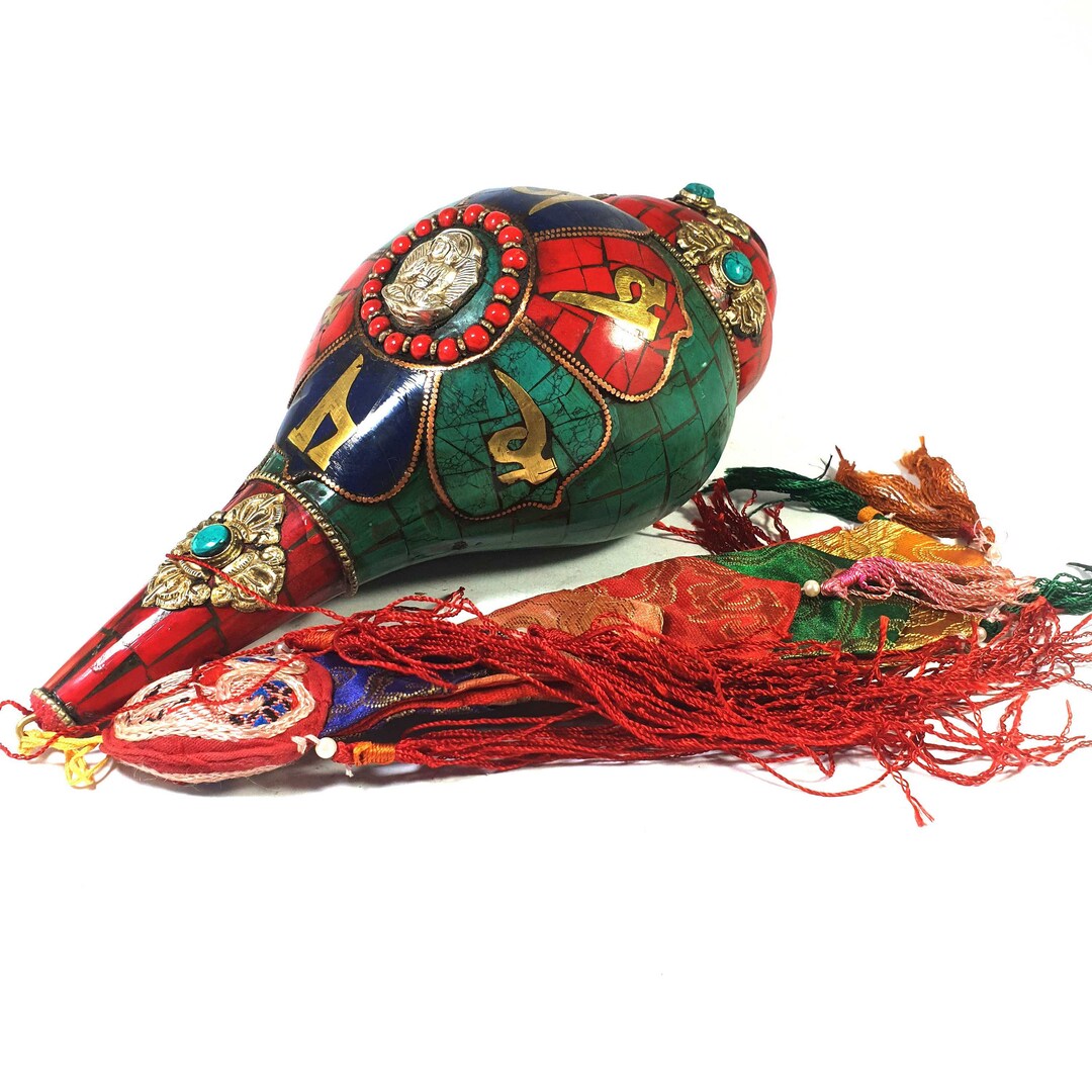 Hum Shell Tibetan Buddhist Conch Shell With Om Mani Padme Hum, Stone and Metal ...