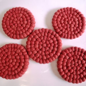 Handmade Wool Felt Ball Coaster: Colorful Festive Design, 10 cm