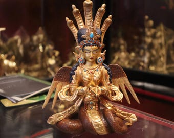 ネパール　パタン産　手彫りの上質なチベット仏教のヴァジュラヨーギニ　銅製　水晶 ネパール パタン産 手彫りの上質なチベット仏教のヴァジュラ