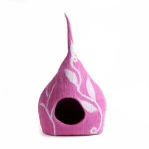 Handmade Felt Cat Cave - 100% Natural Wool Pet Beds - Gift For Cats and Kittens For Indoor