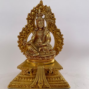 10*7*5 Cm Small Statues Of Padmasambhava Sitting On Lotus With Sword - Full Gold Plated