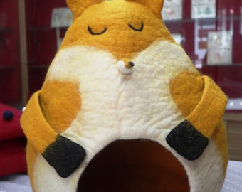 Fox Felt Cat Cave | Handmade Wool Pet House, Cozy Hideaway from Nepal