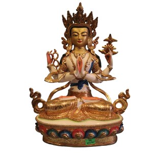 Tibetaanse boeddhistische godheid Chenrezig | Handgeschilderde vierarmige witte Chenresig Avalokiteshvara-sculptuur | Gedeeltelijk gezicht verguld beeld