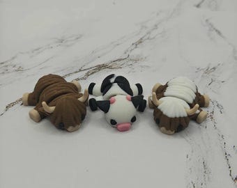 Wiggly Highland Cow Keychain: Fidget Sensory Toy for Anxiety Relief