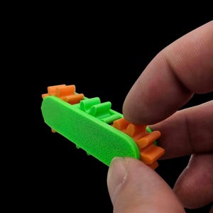 Triple Gear Fidget Toy – Hand-Spun Satisfaction in a Pocket-Sized Package