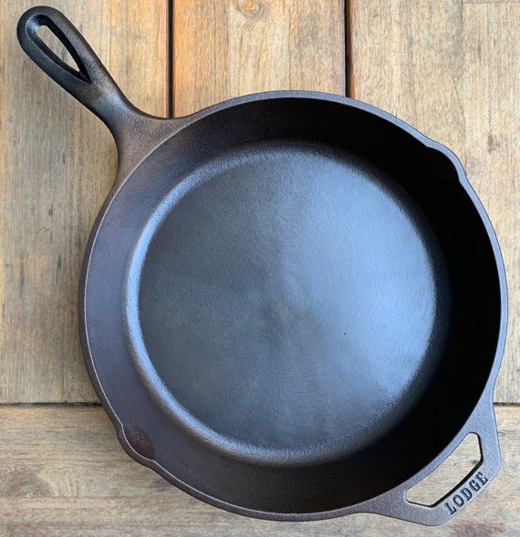 Smooth Lodge Cast Iron With Extra Seasoning Layers Etsy