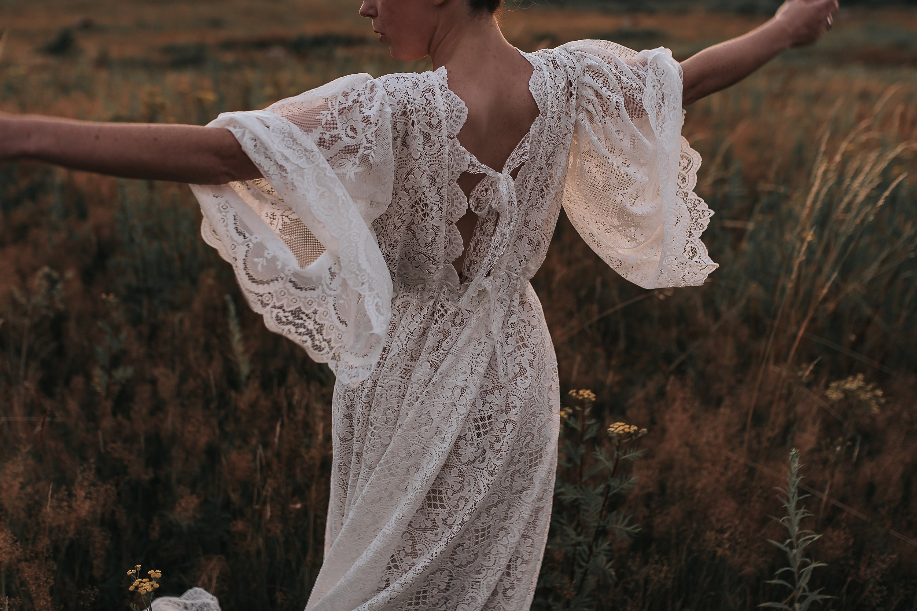  Vestido largo de comunión para mujer embarazada, vestido largo  de noche, vestido de fiesta de graduación, bata de noche con cuentas de  encaje plisado, cuello en V, Champán, 2 : Ropa