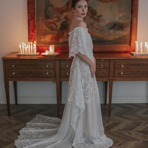 Spanish Style Wedding Gowns Traditional Spanish Wedding Dresses Pronovias