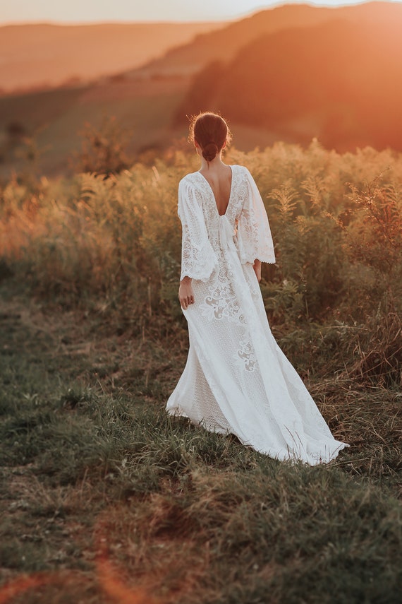 camilla wedding dress up back bring a romantic Camilla Wedding Dress, Lace Wedding