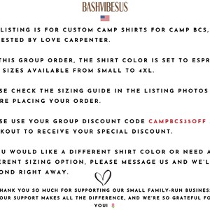 Puede incluir: Fondo blanco con texto sobre camisetas de campamento personalizadas para Camp BCS, solicitadas por Love Carpenter. Las camisetas son color espresso, tallas S a 4XL. Usa el c&oacute;digo CAMPBCS35OFF. Gracias por tu apoyo.