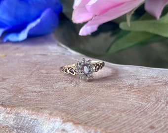 9ct yellow gold amethyst and cz dress ring with heart motif shoulders, size O 1/2