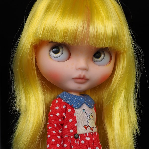 Aangepaste Blythe-pop met geel haar en Licca-lichaam, gratis verzending via DHL