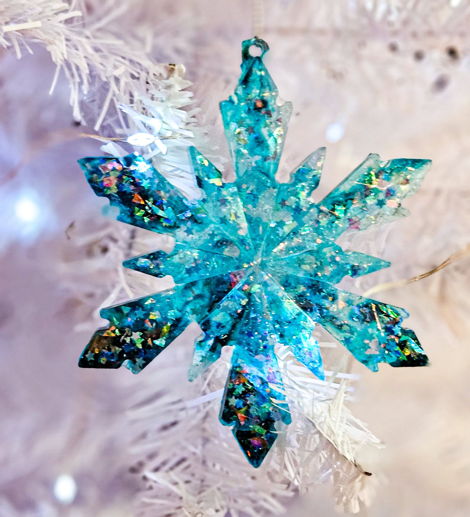 Simple but Fabulous Rhinestone Snowflake Ornaments ⋆ Dream a