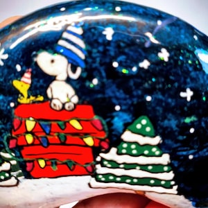 Hand-Painted Snoopy Woodstock Rock Art: Christmas Decor in Floating Display