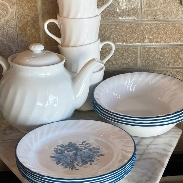 Corelle Blue Velvet Morning Blue Swirl White Pieces