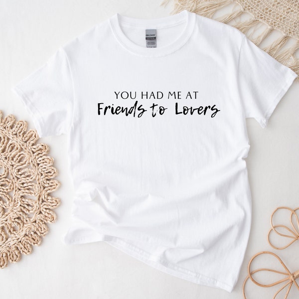 Bookish Trope Friends to Lovers Avid Reader Book Lover Gift Romance Fantasy Reader White Unisex Oversized Crewneck Camiseta