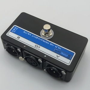 XLR ABフットスイッチペダル 1F/2 M LED付き - ポップレス