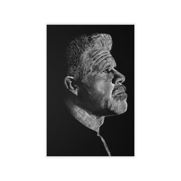 Ron Perlman drawn in charcoal