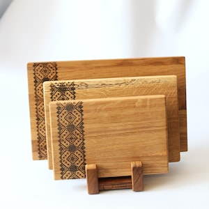 Cutting Boards with Holder, Ukrainian Ornament, Set of 3 Rectangular Boards, Wooden Trays, Personalized Gift for Mom