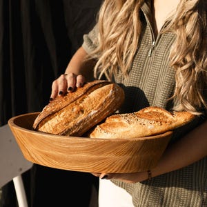 Handgemaakte houten diepe schaal voor brood, decoratieve houten ovale fruitschaal, handgemaakte houten kom, aangepaste houten mengkom, paascadeau