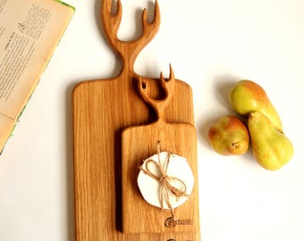 Personalisiertes Holzschneidebrett mit Einzigartigen Griffen, Holz Servierbrett Deer Horn, Charcuterie Board Küchenutensilien Muttertagsgeschenk