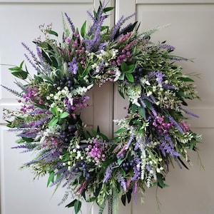 Spring wreath with lavender heathers and berries for Front Door, Artificial Farmhouse Greenery,Türkranz, Heidekranz, Eater , Frühlings Bild 8