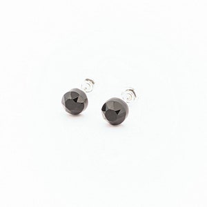 Boucles d'oreilles puce - Piercing Onyx  6 mm - Gemstone Cartilage boucle d’oreille - Push Pin Stud