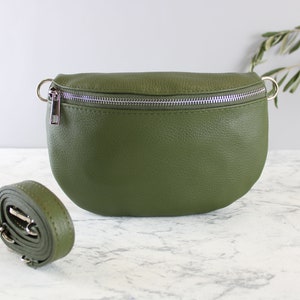 Sac banane vert kaki pour femme avec ceinture en cuir et bandoulière à motifs, sac à bandoulière, cadeau pour sa mère, taille M, argent No : 1