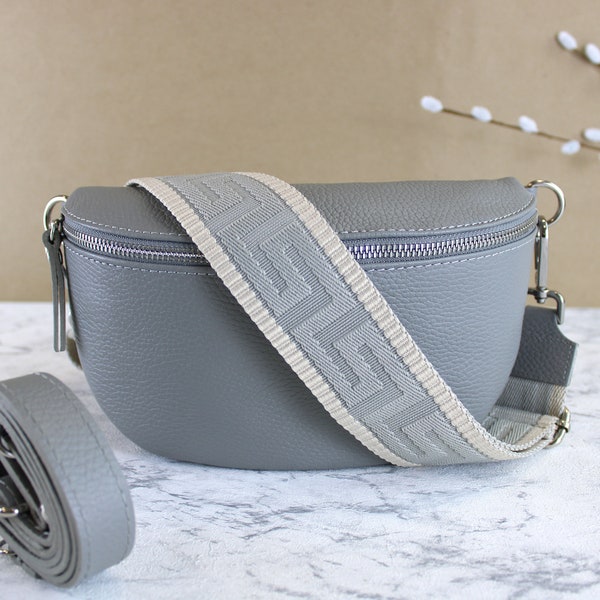 Hell Grau Bauchtasche für Frauen mit Ledergurt und gemustertem Riemen Gürteltasche Crossbodybag Sommer Umhänge Geschenk sie M silber