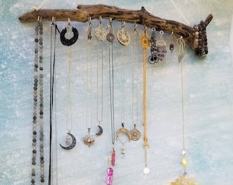 Driftwood outlet jewelry display