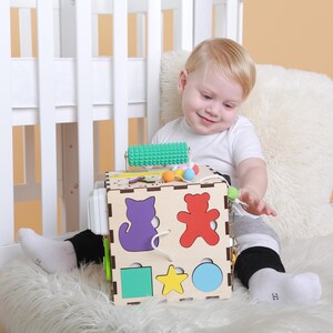 Jouet Montessori, planche sensorielle pour tout-petits, planche d'activités pour bébés, jouet d'apprentissage en bois, cadeau pour les enfants, carte animée faite main, cadeau 1er anniversaire de nouveau-né