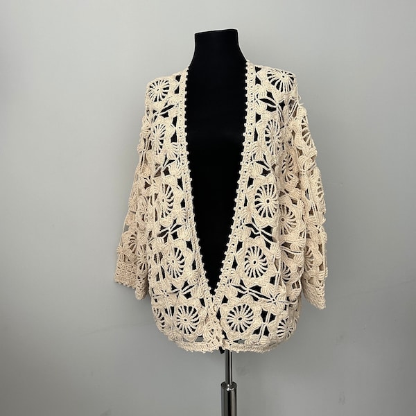 Häkeln Oma Square Daisy Strickjacke, Blumen Häkeln Strickjacke, Gänseblümchen gestrickte Strickjacke, handgemachter Blumen häkeln Mantel