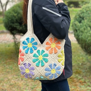 Flower Tote Bag, Granny Square Flowers Bag, Crochet Daisy Bag, Crochet Shoulder Bag, Crochet Hobo Bag, Colorful Crochet Afghan Bag