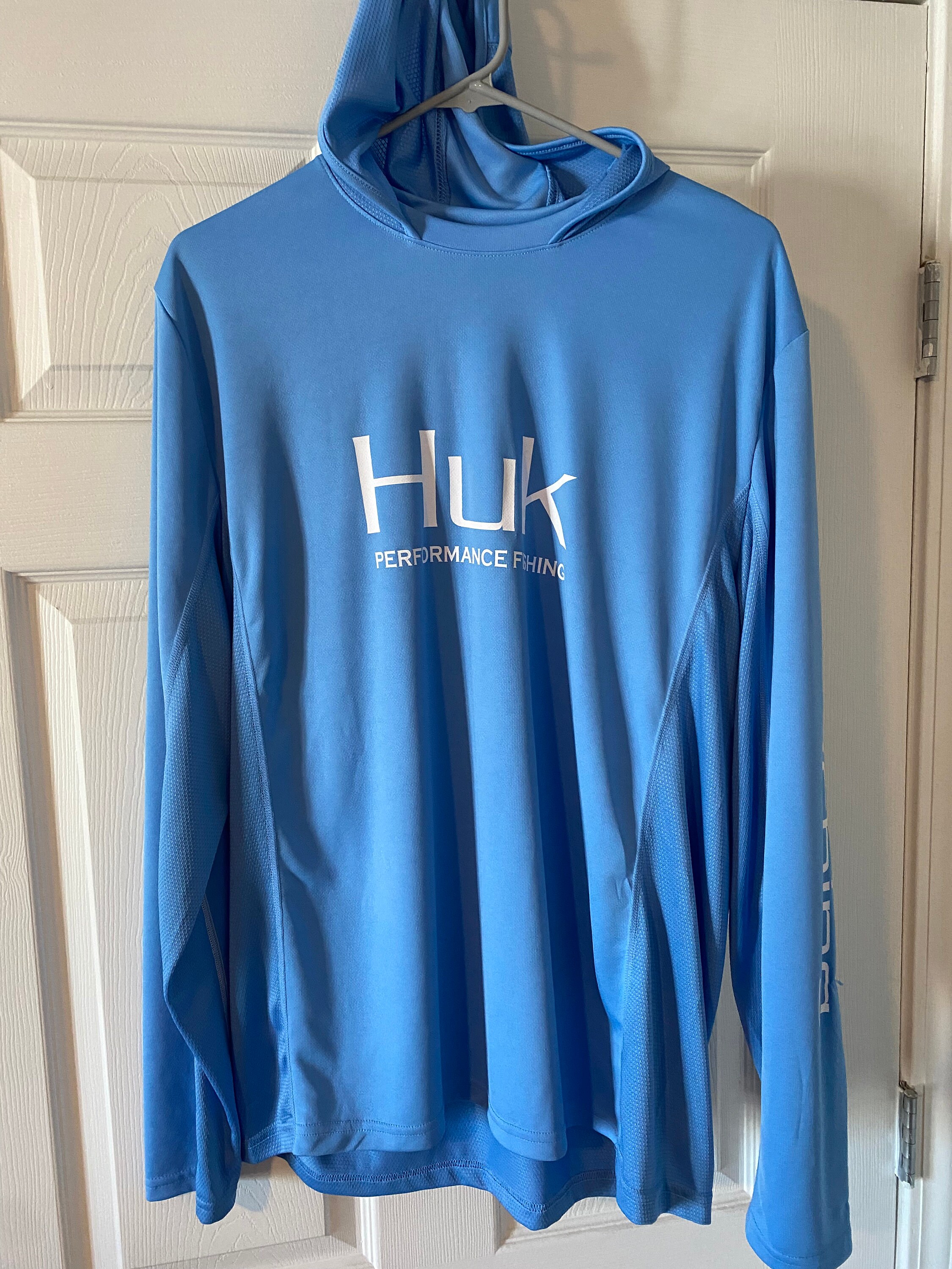 HUK Long Sleeve Hooded Performance 
