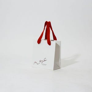 Custom gift bags thick luxury packaging gift paper bags , custom jewelry pack personalized shopping paper bags with logo
