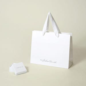 50 pcs Custom paper bag retail paper bags custom printing Ribbon tie custom paper bags Luxury matte paper bags gift bag custom made