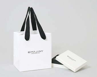 50 pcs Luxury Custom Paper Bags with Ribbon Handles – Personalized Eco-Friendly Boutique Packaging