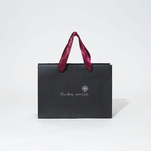 50 pcs Custom gift bags thick luxury packaging gift paper bags , custom jewelry pack personalized shopping paper bags with logo