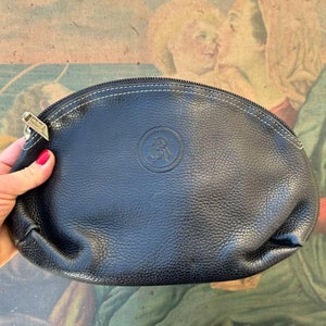 Vintage Redwall Schminktasche aus schwarzem Leder mit Reißverschluss 2000er Jahre.