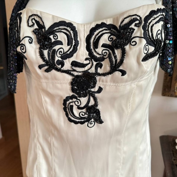Vintage white cami top sequins embroidery y2k top 2000s.Floral bustier top. Going out top