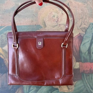 Vintage brown leather Bag 1970s  Elegant Italian handbag. Satchel bag.