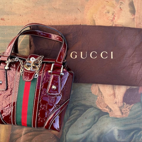 Burgundy Gucci bag 1990s vintage patent leather bag. Authentic vintage luxury designer bag,