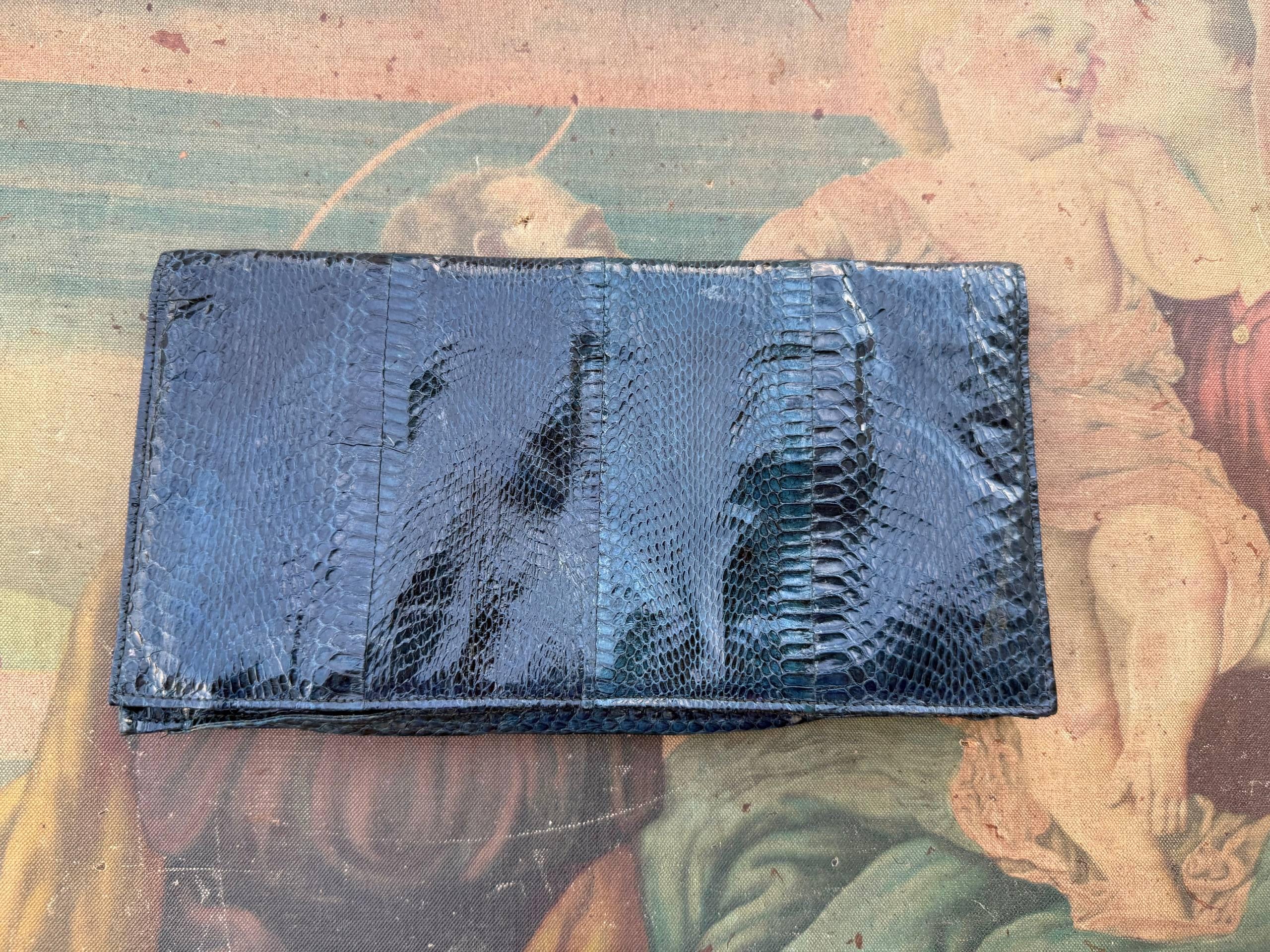 Snake leather clutch bag, elegant black purse 1980s. Classic evening vintage bag envelope.