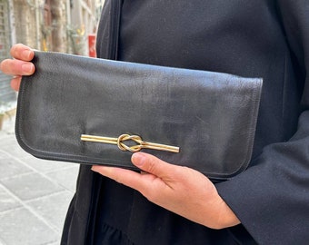 Black leather envelope clutch, 1990s vintage bag. black clutch purse. Clutch wallet.