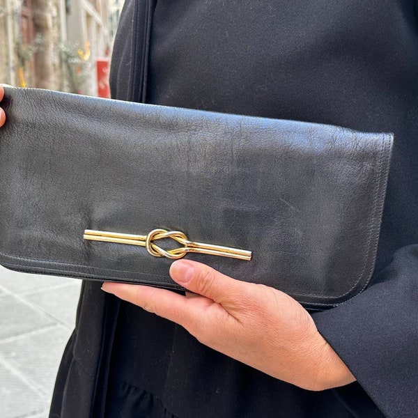 Black leather envelope clutch, 1990s vintage bag. black clutch purse. Clutch wallet.