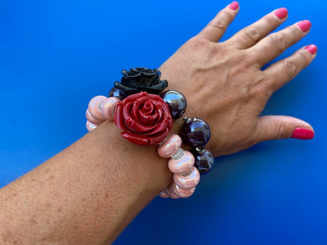Extra Large Bead Bracelet Set With Bold Red Roses. White Agate Bracelet Bohemian Bracelet for